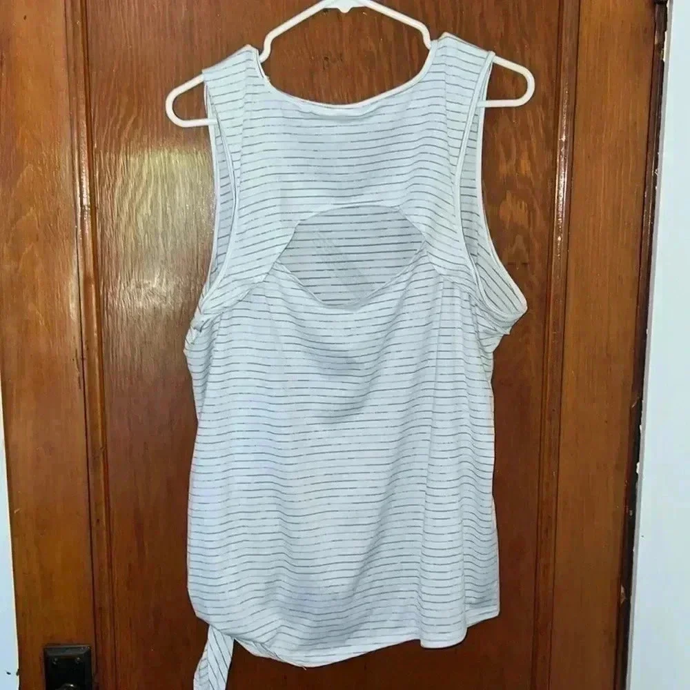 Skechers size xl